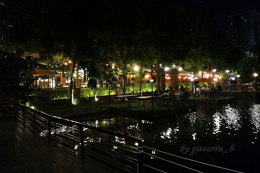 โรงแรมโบตานิค เซอร์วิส รูม