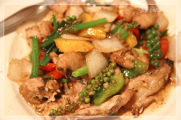 เที่ยวพักผ่อน แบบนี้ ก็มีแต่ กิน กับกินอะนะ