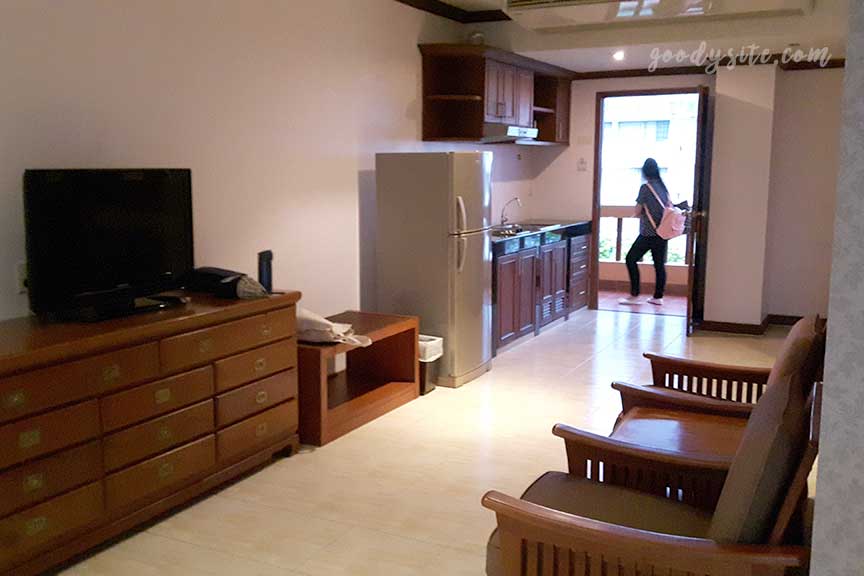 พัทยา-เกาะไผ่ 1: ที่พัก ไอยรี เพลส รีสอร์ท