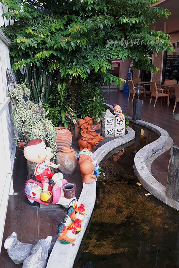 พัทยา-เกาะไผ่ 1: ที่พัก ไอยรี เพลส รีสอร์ท