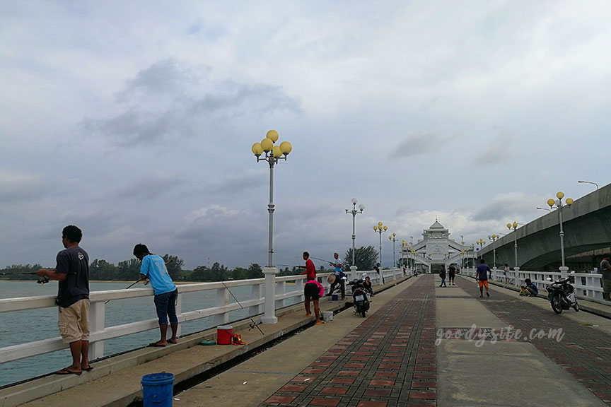 ภูเก็ต 2 สะพานสารสิน