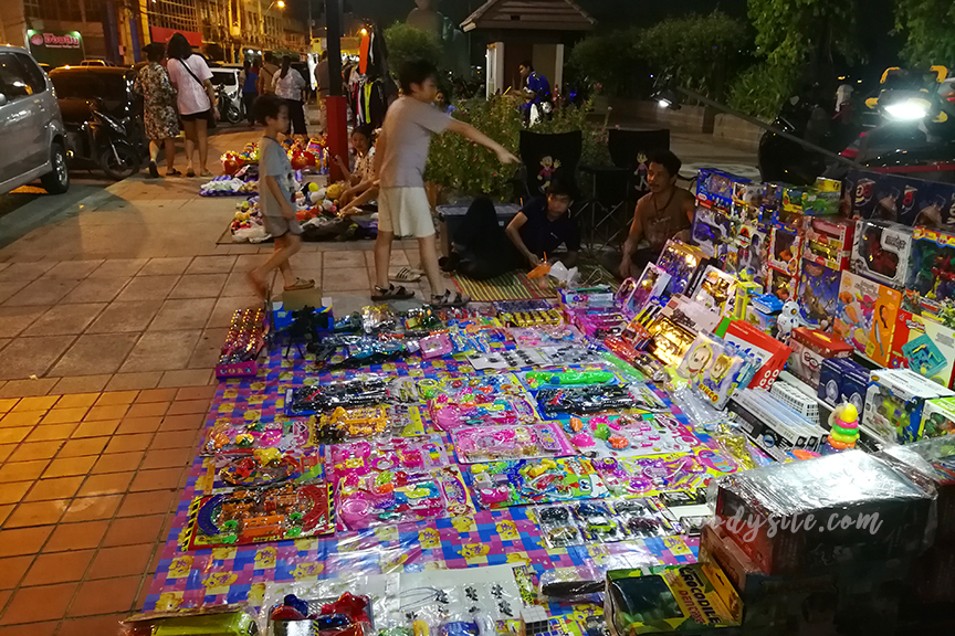 ราชบุรี 2 ถนนคนเดิน ตลาดเก่าโคยกี้