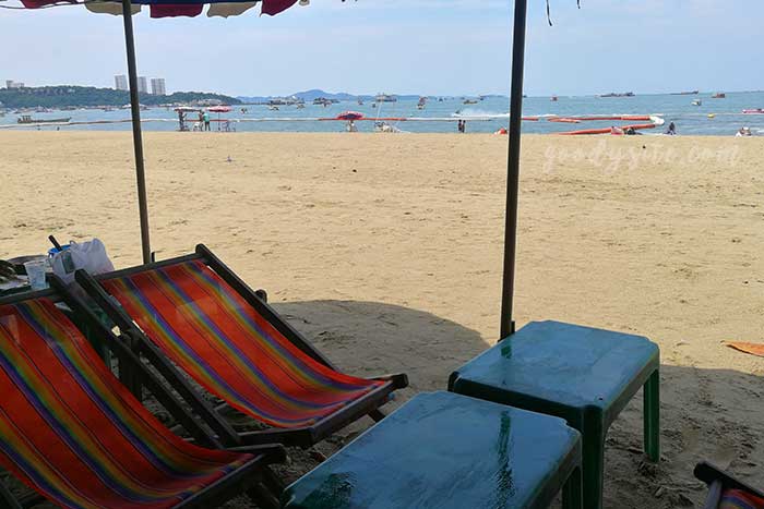 ไปเยี่ยมคุณยาย พัทยา พักที่คอนโดวิวทะเล ฟินมาก